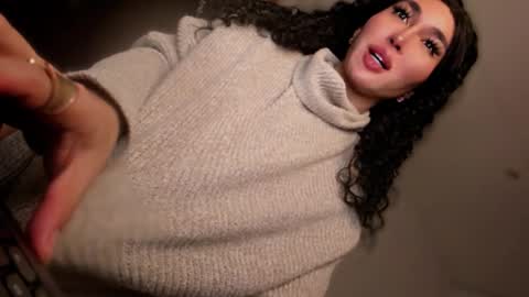 ALMIGHTY GODDESS VALENTINA online show from October 13, 2025, 2:11 am