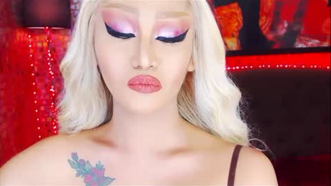 Snapshot of transplayfullolivia chatting on March 12, 2025, 9:23 am KYLIE BELLA  TS online show from March 12, 2025, 9:23 am