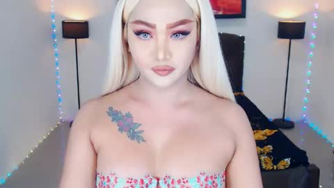 KYLIE BELLA  TS online show from July 17, 2026, 7:15 am
