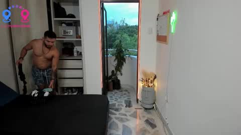 travis bakerr online show from September 20, 2025, 10:44 pm