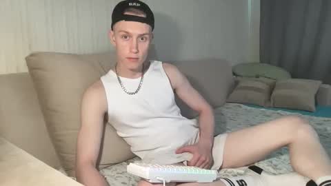 Travis online show from May 13, 2026, 9:28 am