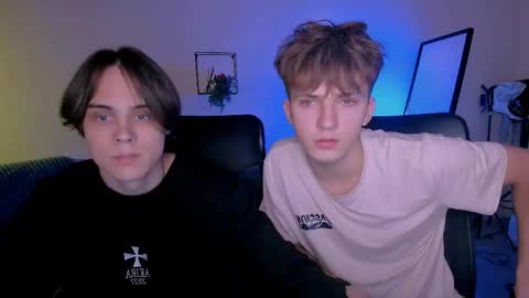 Travis online show from September 23, 2025, 8:23 pm