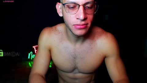 TRAVIS. online show from December 23, 2024, 11:17 pm