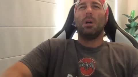 Snapshot of traviskenn chatting on April 20, 2026, 12:41 pm TravisKenn online show from April 20, 2026, 12:41 pm