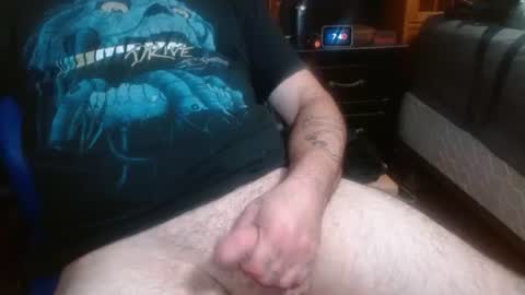Snapshot of treasured_trash chatting on July 12, 2026, 12:40 pm Dilly Dally online show from July 12, 2026, 12:40 pm