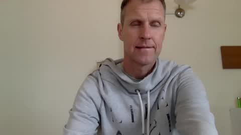 trebo00788 online show from February 9, 2025, 9:26 am