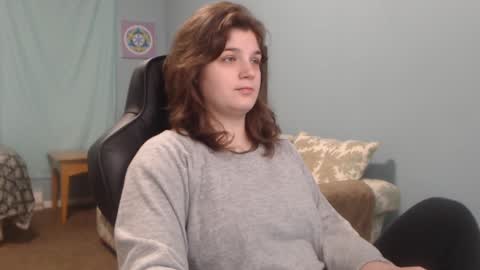 TreeJeanne online show from December 23, 2024, 1:56 pm