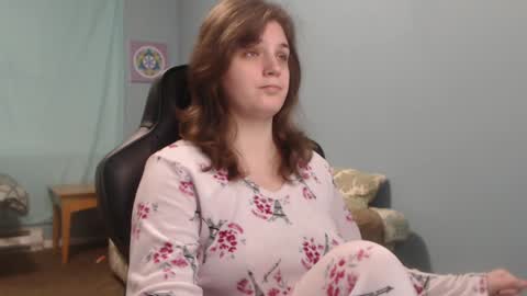 TreeJeanne online show from February 5, 2025, 11:06 pm