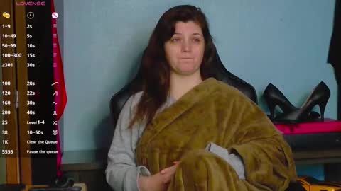 TreeJeanne online show from November 5, 2025, 9:04 pm