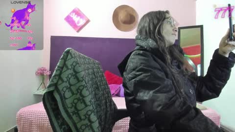 Snapshot of treisy_666 chatting on April 9, 2026, 12:21 pm Treisy online show from April 9, 2026, 12:21 pm