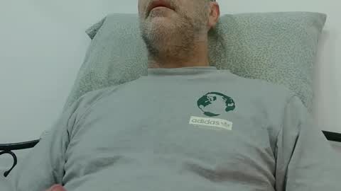 Snapshot of trevido4u chatting on February 11, 2026, 3:00 am trevido4u online show from February 11, 2026, 3:00 am