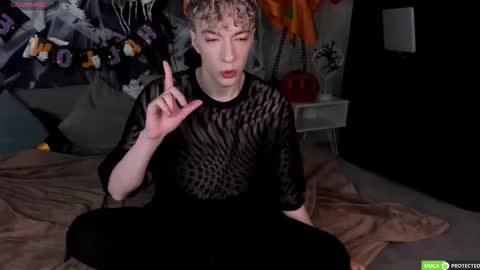 TrevorBenson online show from November 1, 2025, 6:15 am