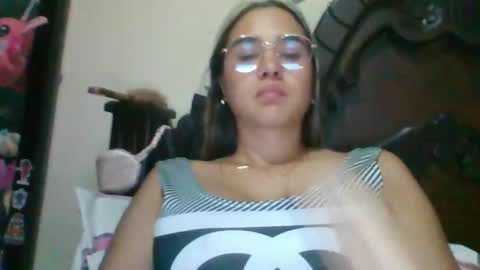 triana_bell online show from February 24, 2025, 12:52 am