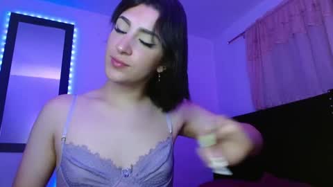 Snapshot of triana_damelio chatting on September 19, 2025, 11:22 am triana_damelio online show from September 19, 2025, 11:22 am