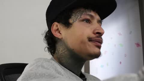 - trieone online show from October 20, 2025, 12:05 pm