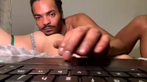 Snapshot of trillahung chatting on January 3, 2025, 4:44 am WapBopper online show from January 3, 2025, 4:44 am