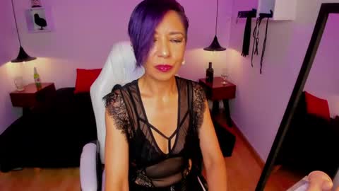 trinityy__ online show from June 25, 2026, 7:40 pm