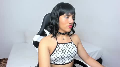 Triny online show from February 19, 2025, 4:44 pm