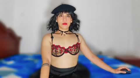 Snapshot of trinydoll chatting on May 2, 2026, 2:33 pm Triny online show from May 2, 2026, 2:33 pm