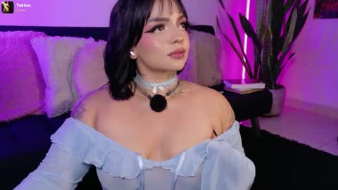 Val martinez  online show from May 15, 2026, 11:12 pm