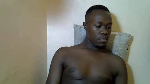 Trisboo5 online show from March 27, 2026, 12:05 pm