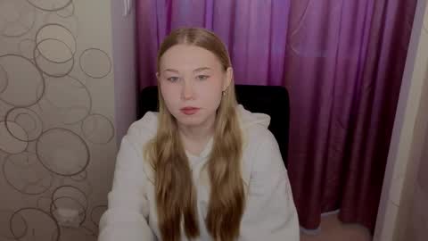 Snapshot of tristaaluarez chatting on February 9, 2026, 4:49 am Lana online show from February 9, 2026, 4:49 am