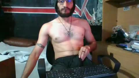 Andrew online show from December 10, 2024, 1:33 pm