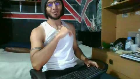 Andrew online show from January 3, 2025, 10:51 pm