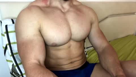 Snapshot of troncq chatting on November 4, 2025, 9:41 am Troncq online show from November 4, 2025, 9:41 am