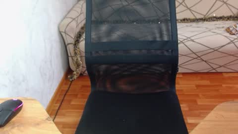 Snapshot of trone41 chatting on December 19, 2025, 4:19 am I POST MY FUCKING VIDEOS AND PICS online show from December 19, 2025, 4:19 am