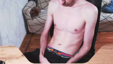 Snapshot of trone41 chatting on April 4, 2026, 2:25 pm I POST MY FUCKING VIDEOS AND PICS online show from April 4, 2026, 2:25 pm