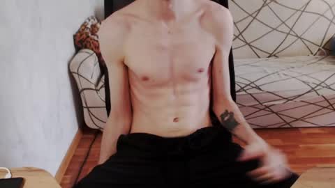 Snapshot of trone41 chatting on April 5, 2026, 7:16 am I POST MY FUCKING VIDEOS AND PICS online show from April 5, 2026, 7:16 am