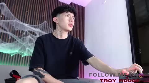 Troy online show from October 25, 2025, 7:19 pm