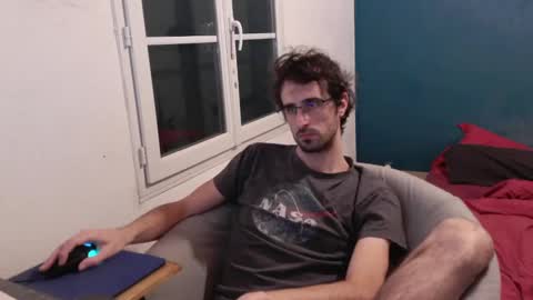 Snapshot of trucdeoufouf chatting on January 22, 2025, 9:43 pm trucdeoufouf online show from January 22, 2025, 9:43 pm