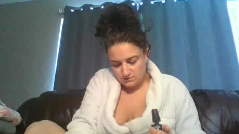 Nextdoor Bella online show from February 19, 2025, 2:34 pm