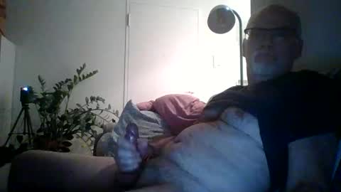 Snapshot of trukturk chatting on February 21, 2026, 11:28 pm trukturk online show from February 21, 2026, 11:28 pm