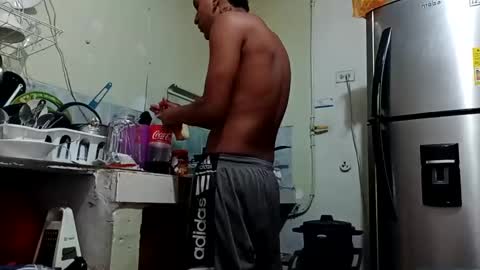 Snapshot of ts_herrera chatting on February 20, 2025, 4:25 pm ts_herrera online show from February 20, 2025, 4:25 pm