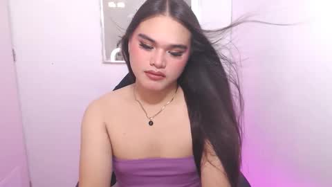 ts_lovelicious online show from October 29, 2025, 2:58 am