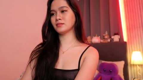 Bella Ratbu online show from September 8, 2025, 5:56 pm