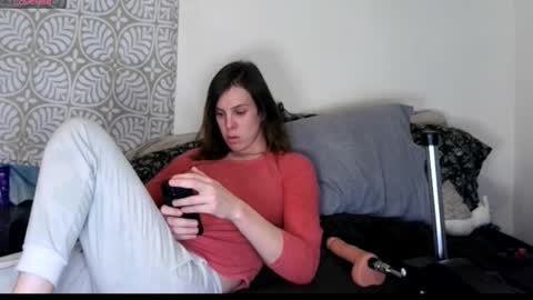 Jade Snail online show from February 7, 2025, 1:15 am