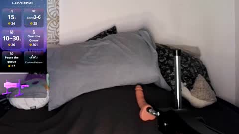 Jade Snail online show from February 9, 2025, 11:36 pm