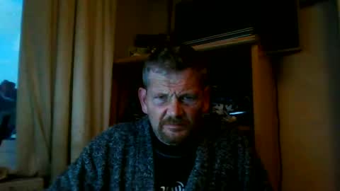 Snapshot of ttb2769 chatting on December 6, 2024, 7:43 am ttb2769 online show from December 6, 2024, 7:43 am