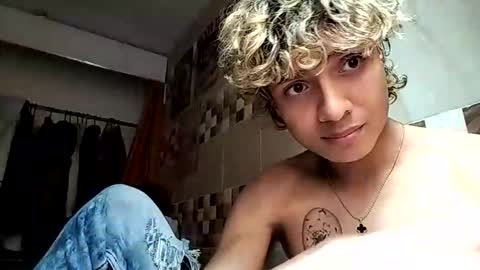 Snapshot of tubebecito12 chatting on November 2, 2025, 2:41 pm tubebecito12 online show from November 2, 2025, 2:41 pm