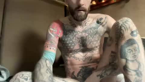 Tuhands online show from March 9, 2025, 7:45 am