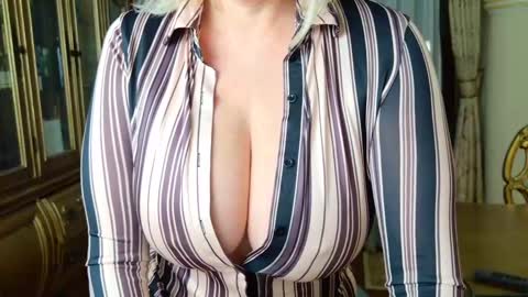 Tunde online show from February 17, 2025, 4:53 am