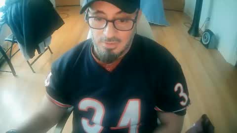 tuscan_taurus online show from November 26, 2025, 6:42 pm