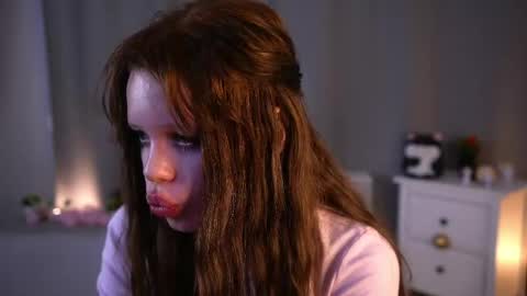 Shirlee online show from May 22, 2026, 2:55 pm