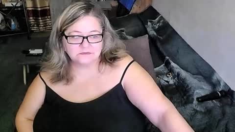 Lana online show from October 6, 2025, 12:30 am