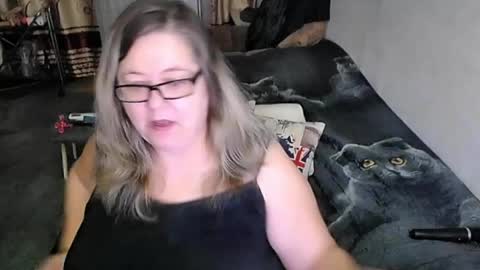 Lana online show from April 4, 2026, 12:09 am