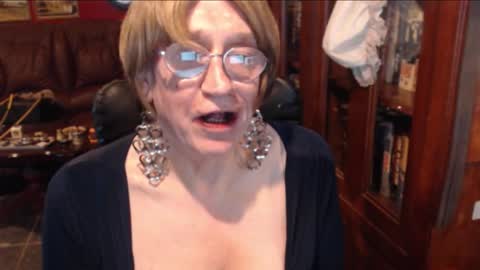 tvmsjoanne online show from October 15, 2025, 1:33 pm